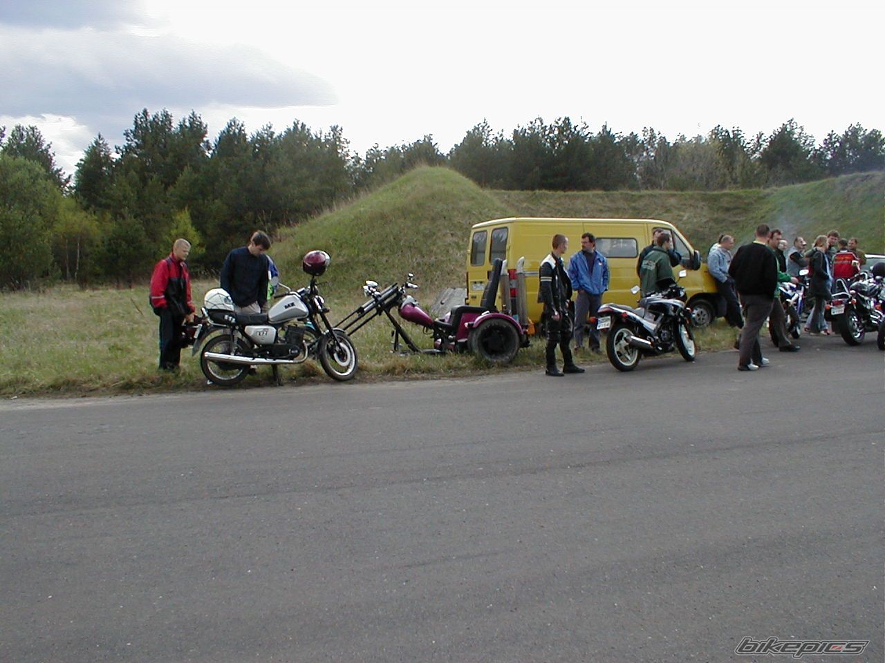 Photo 1496728