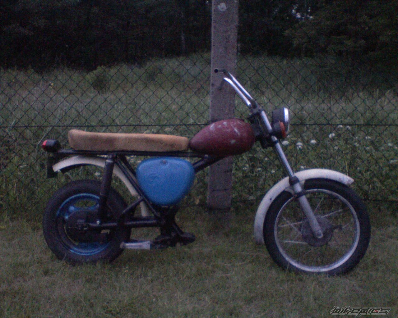 Photo 1496733