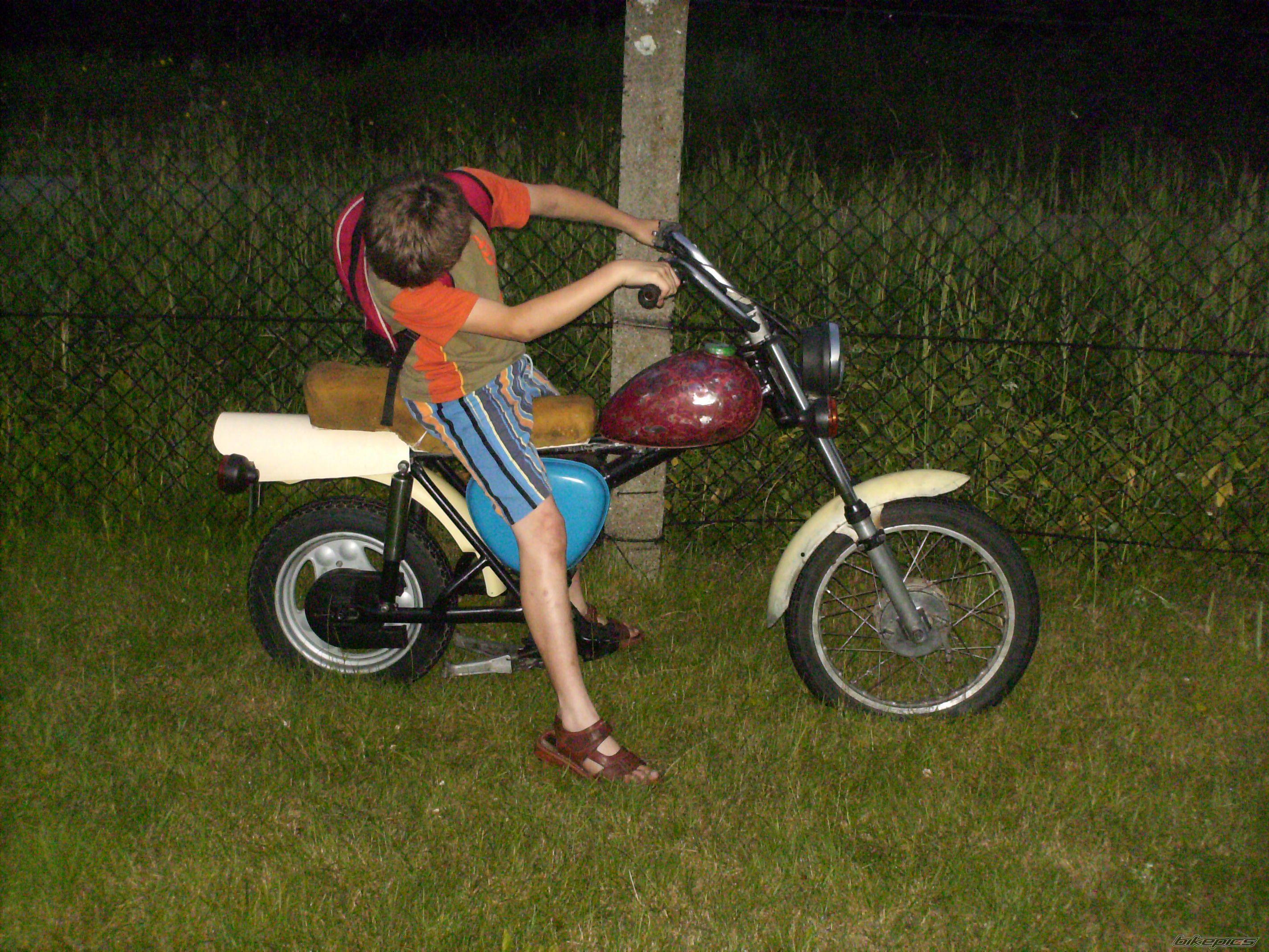Photo 1496760