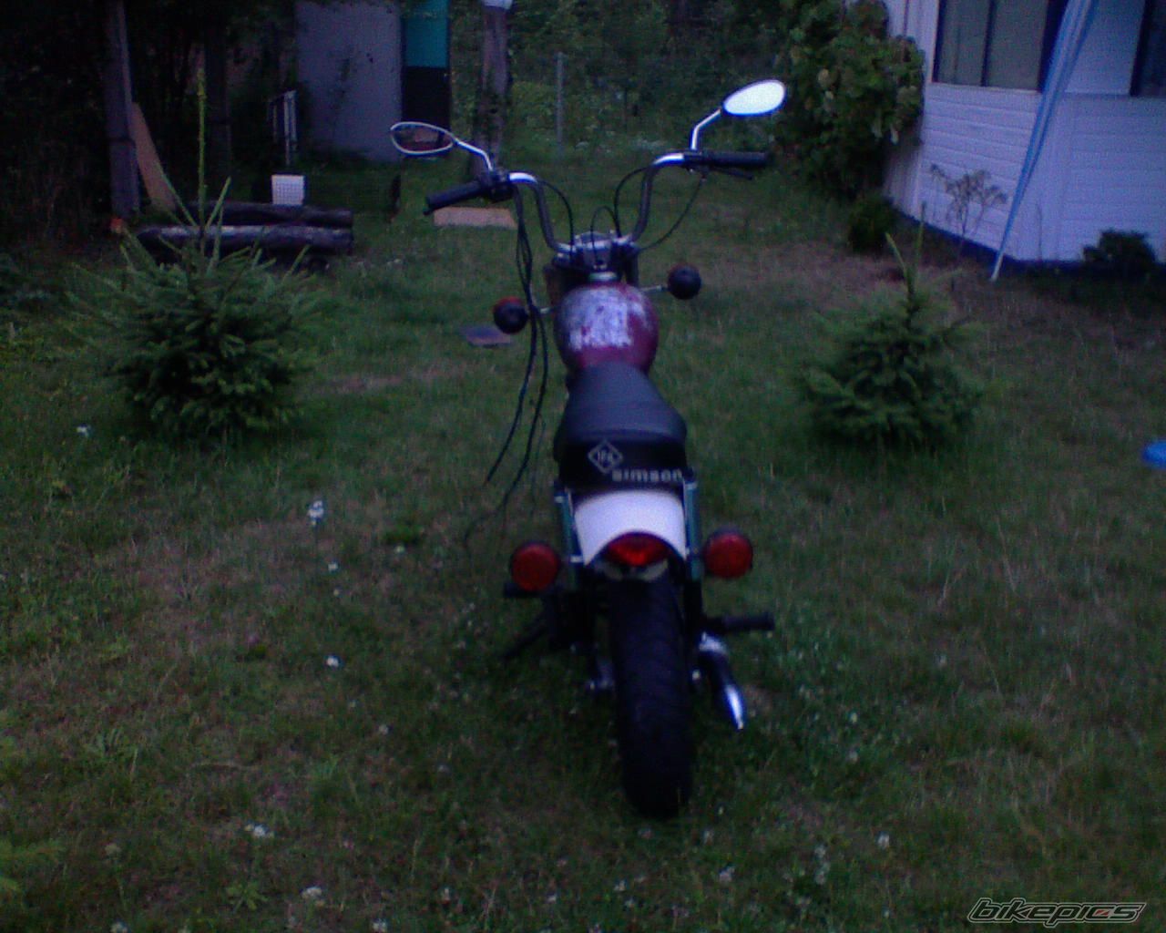 Photo 1496778