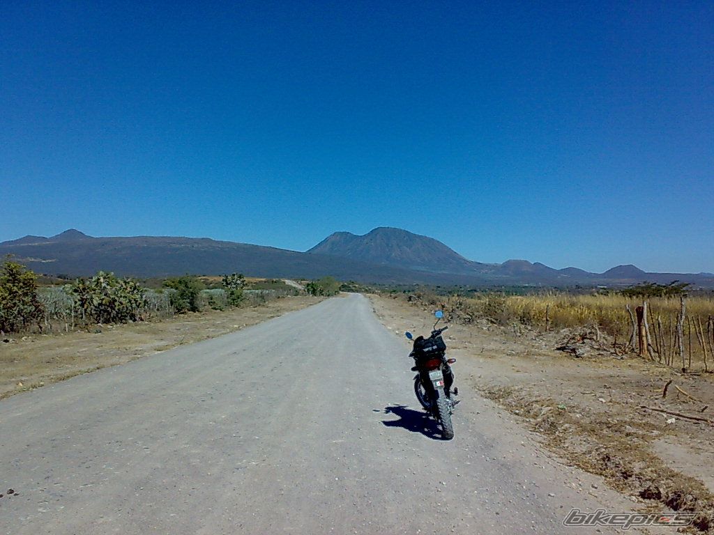 Photo 1496795