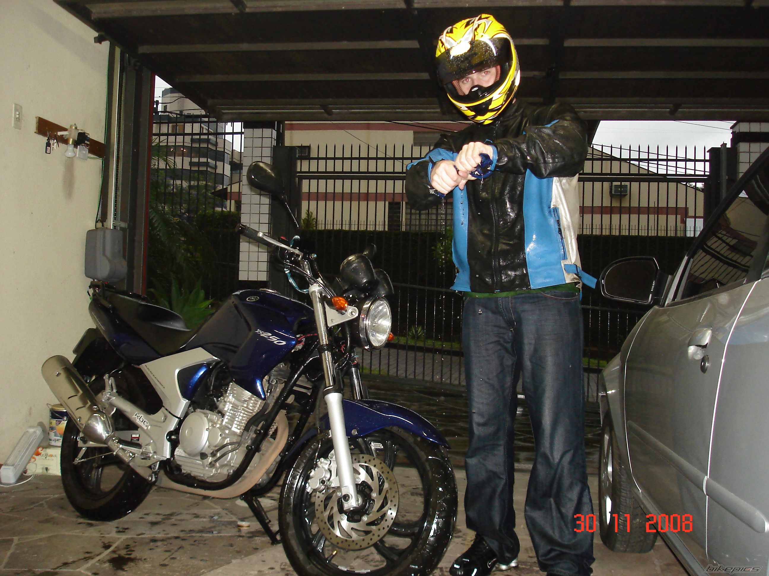 Photo 1496870