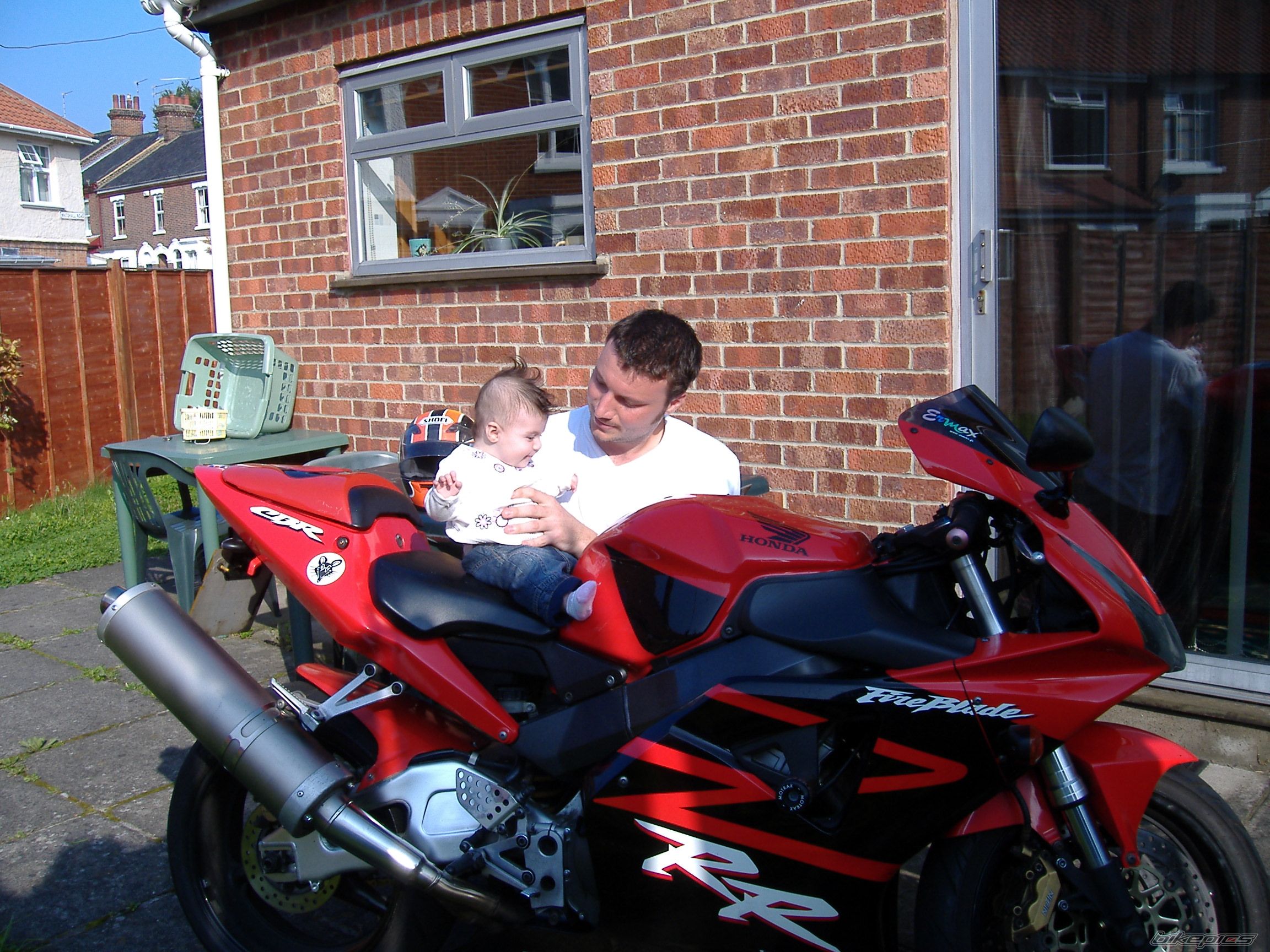 Photo 1496895