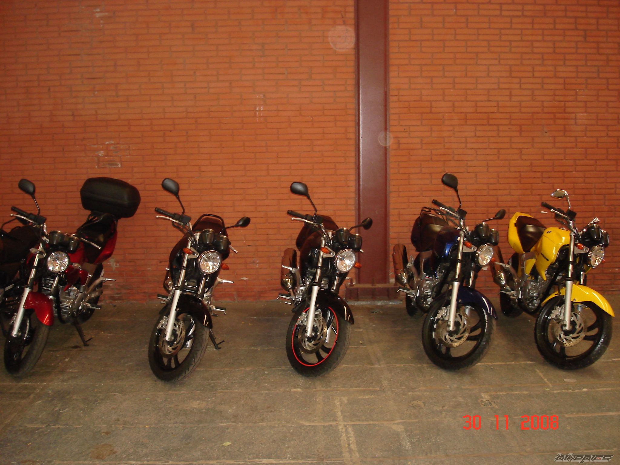 Photo 1496902