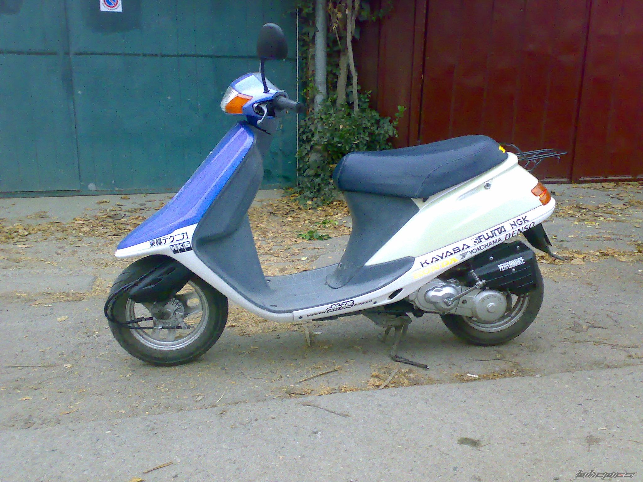 Photo 1497072