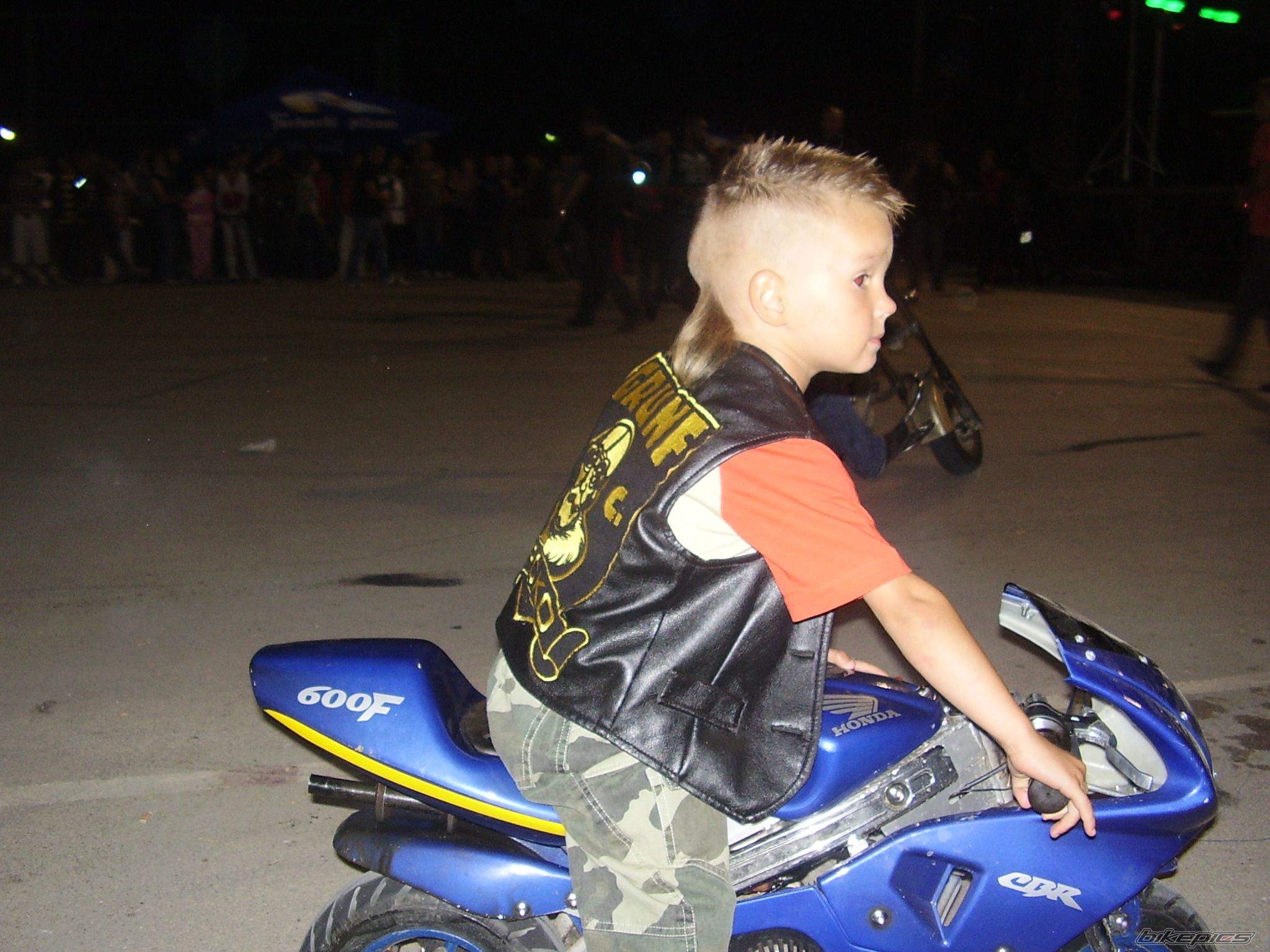 Photo 1497669