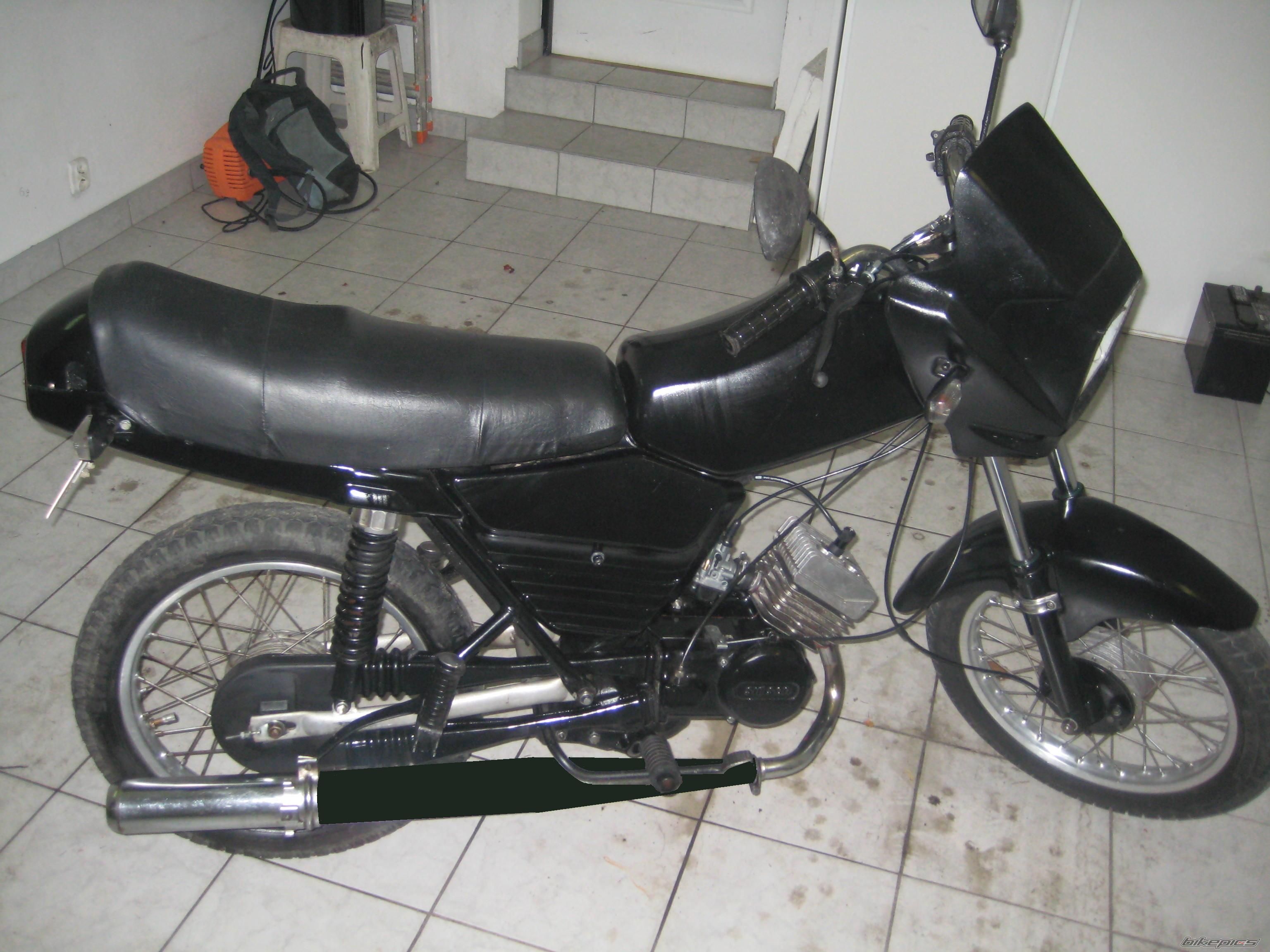 Photo 1498016