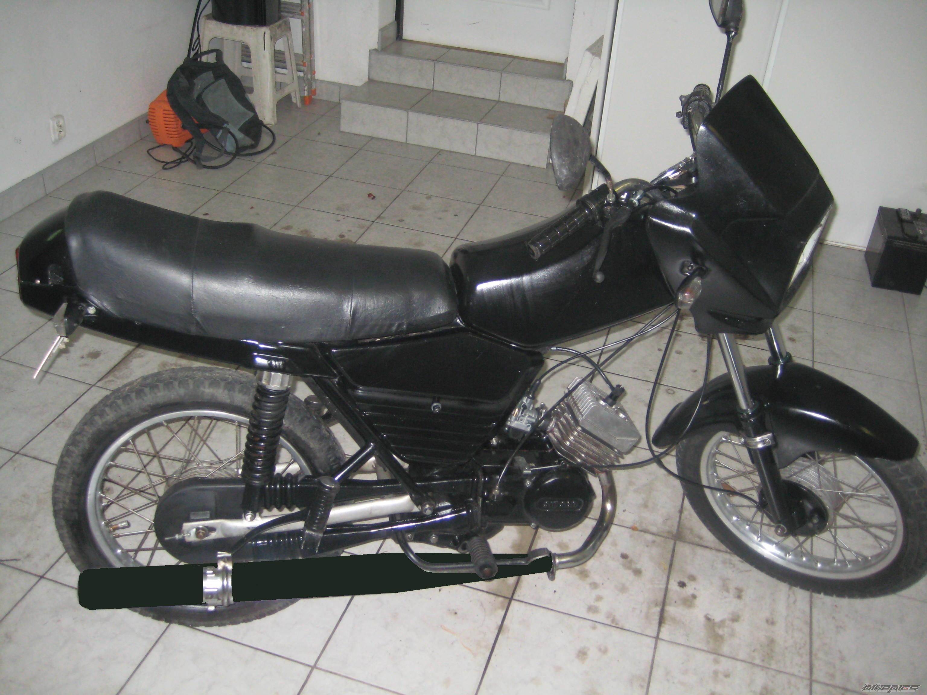 Photo 1498017