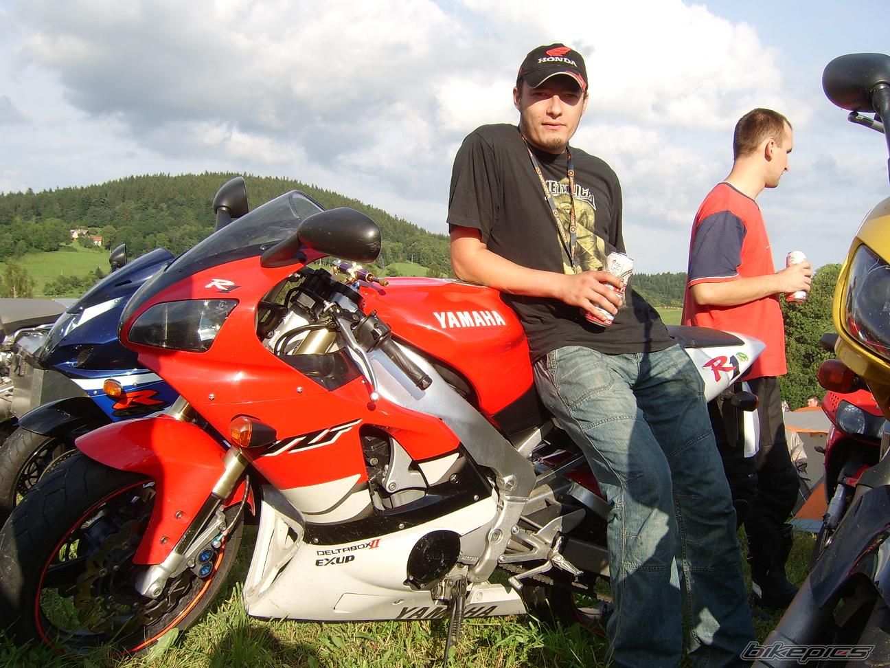 Photo 1498021