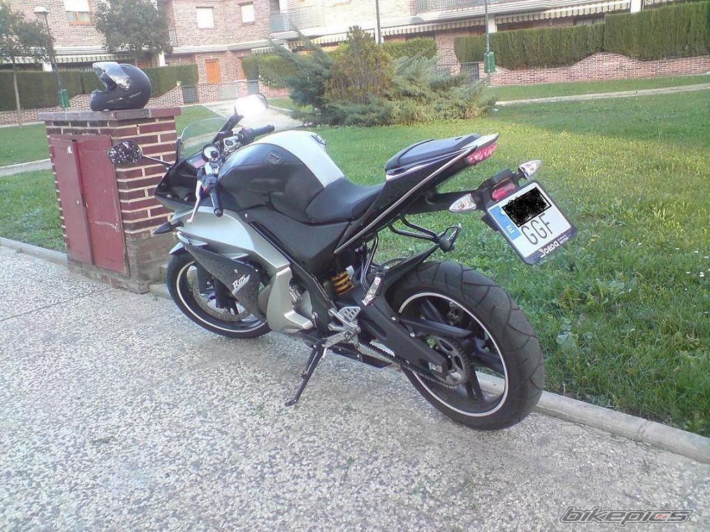 Photo 1498108