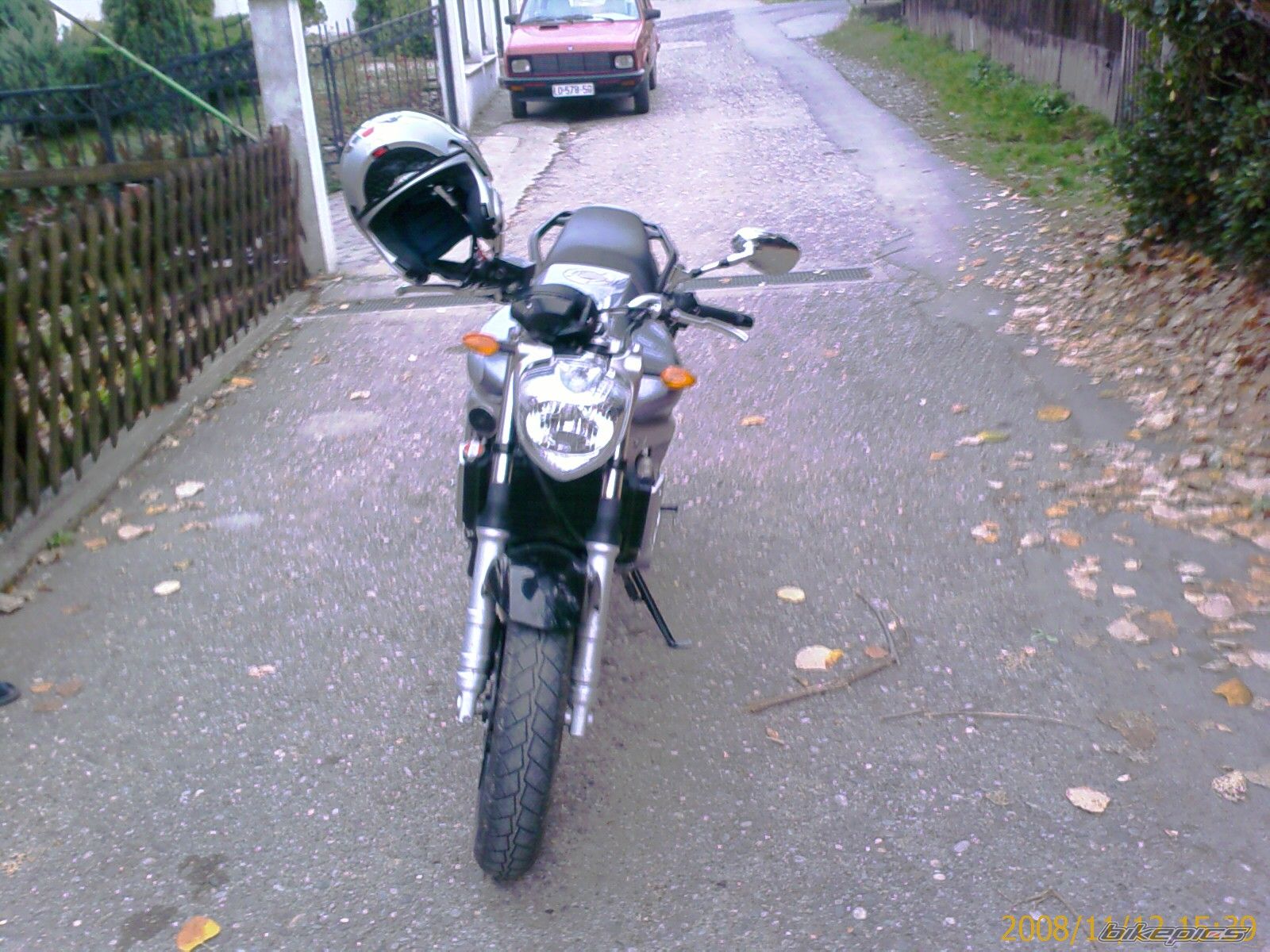 Photo 1498124