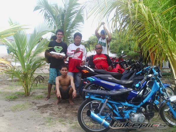 Photo 1498244