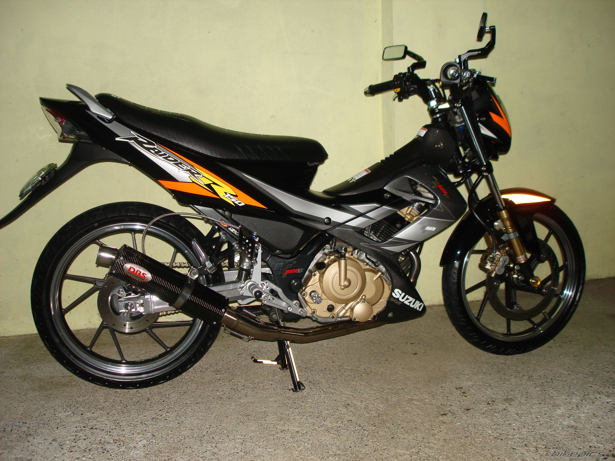 Photo 1498367