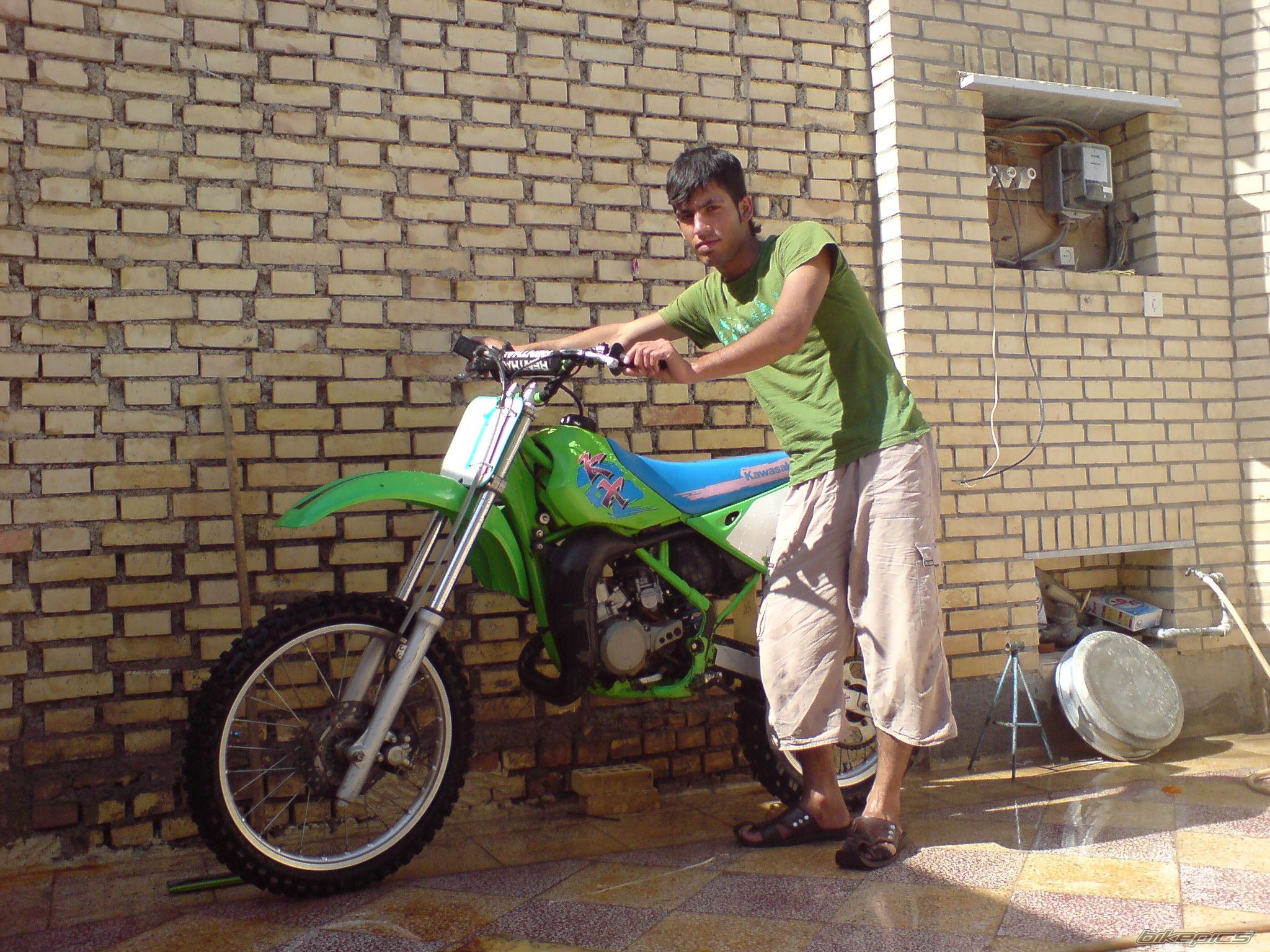 Photo 1498576