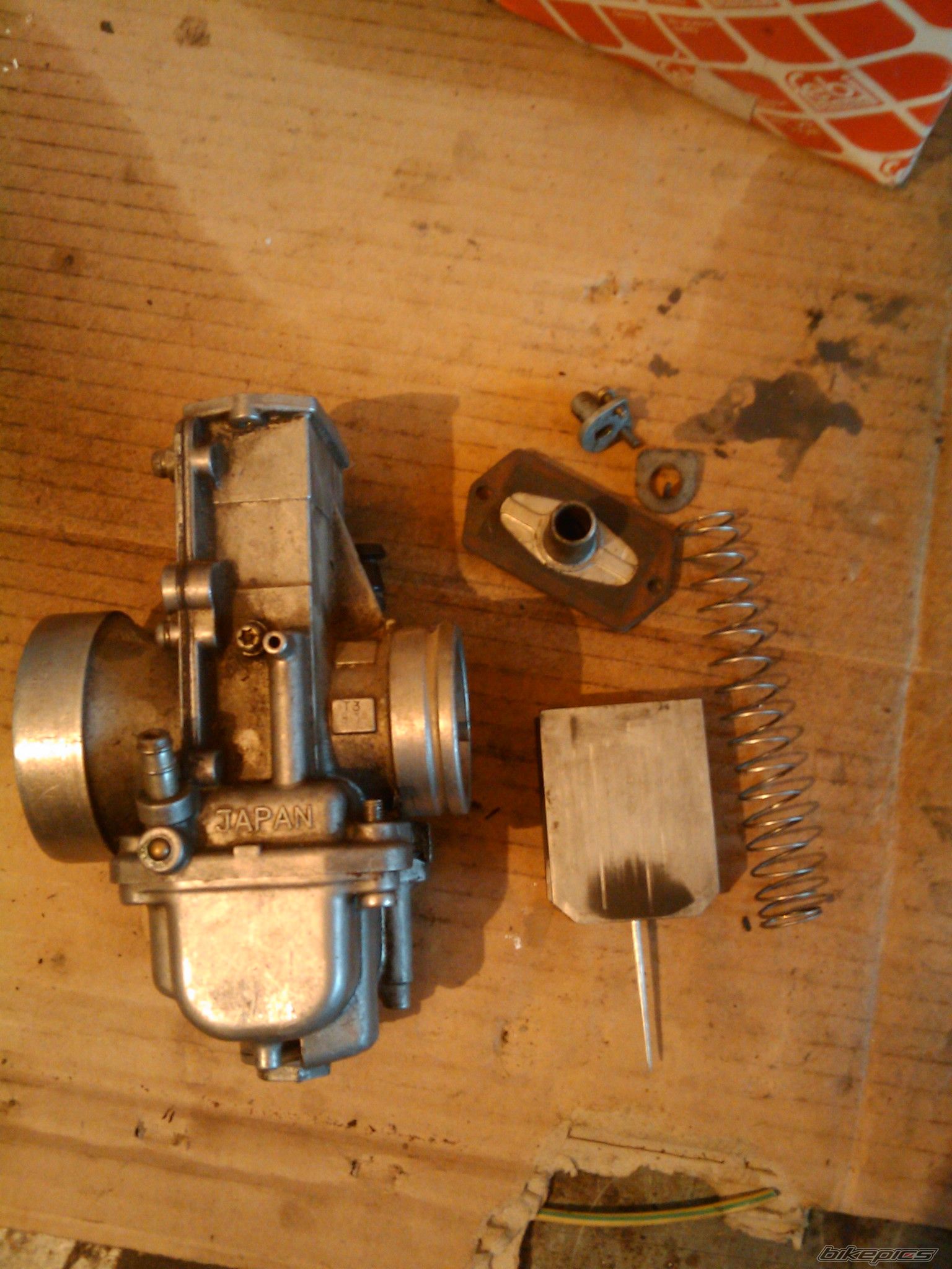 Photo 1498609