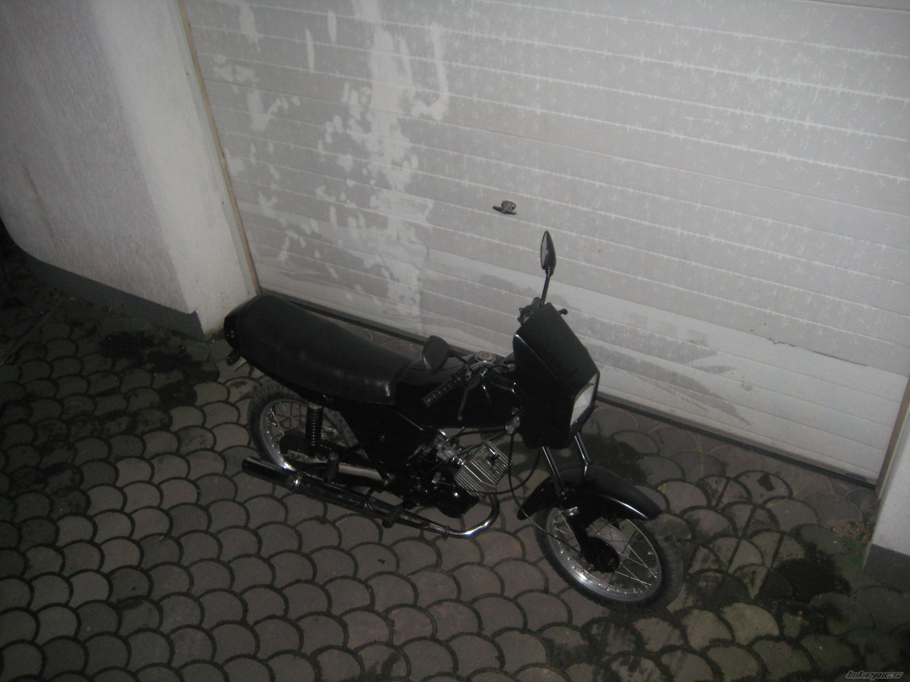 Photo 1498675