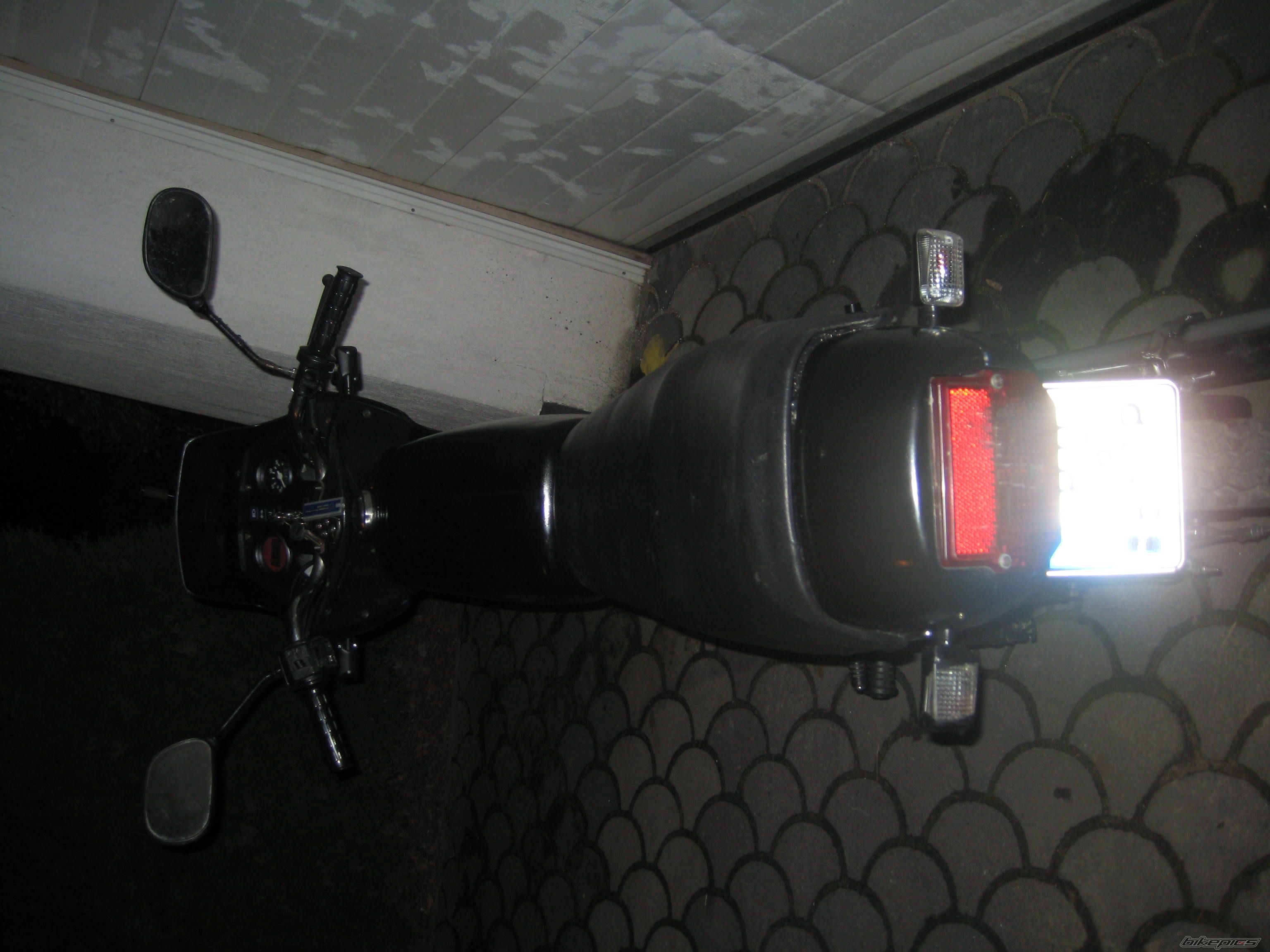 Photo 1498685