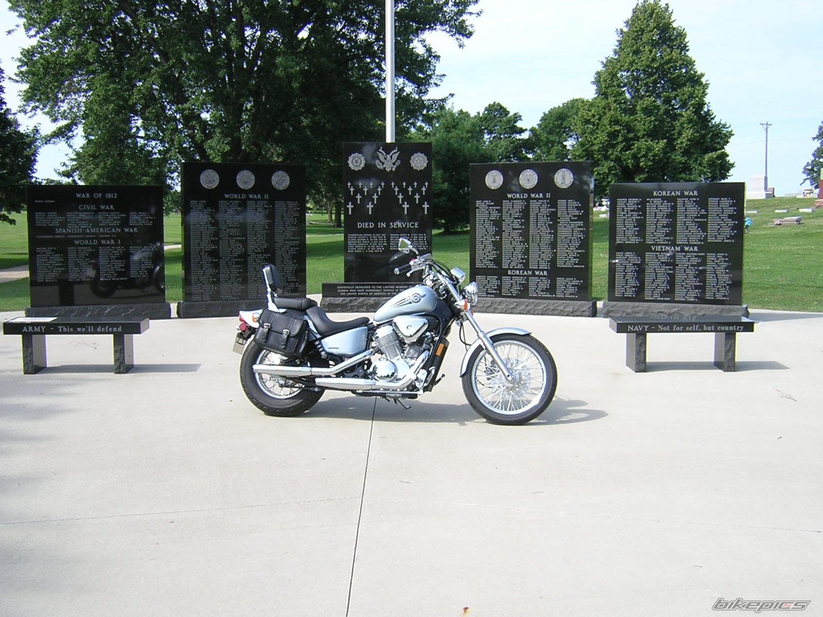 Photo 1498721