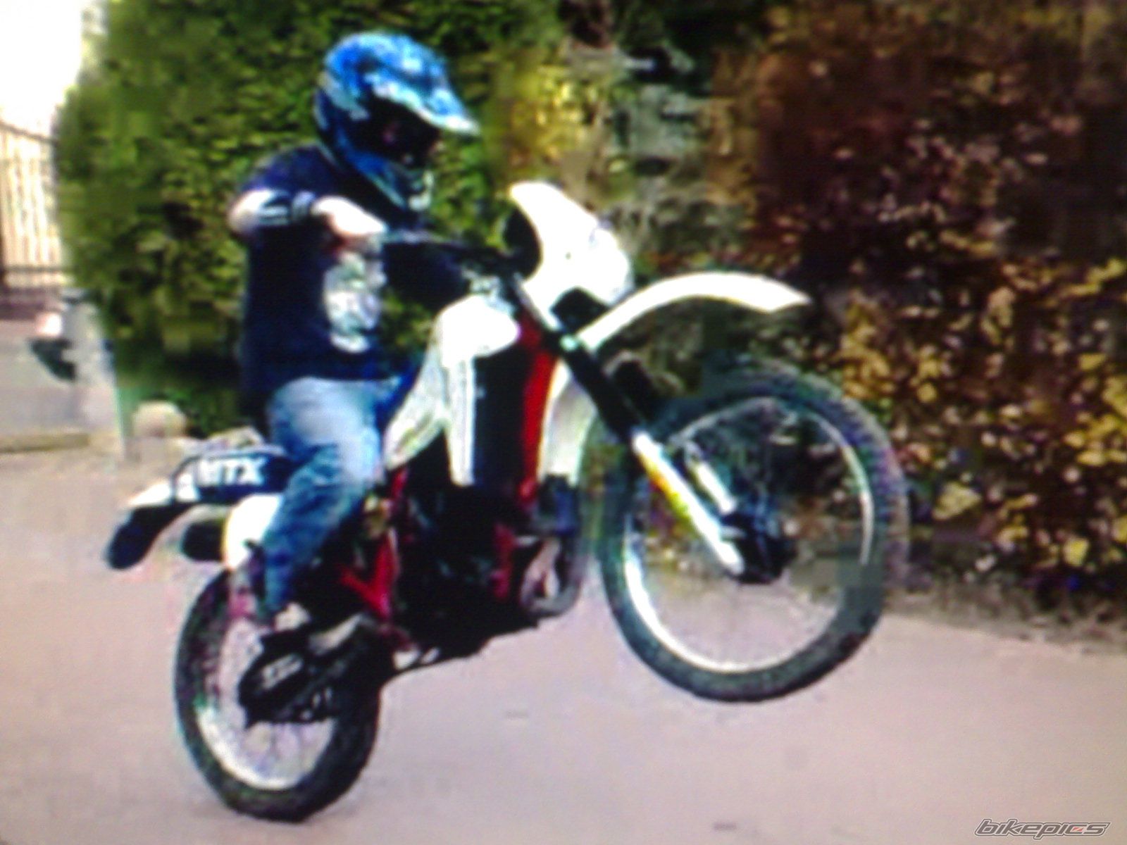 Photo 1498791