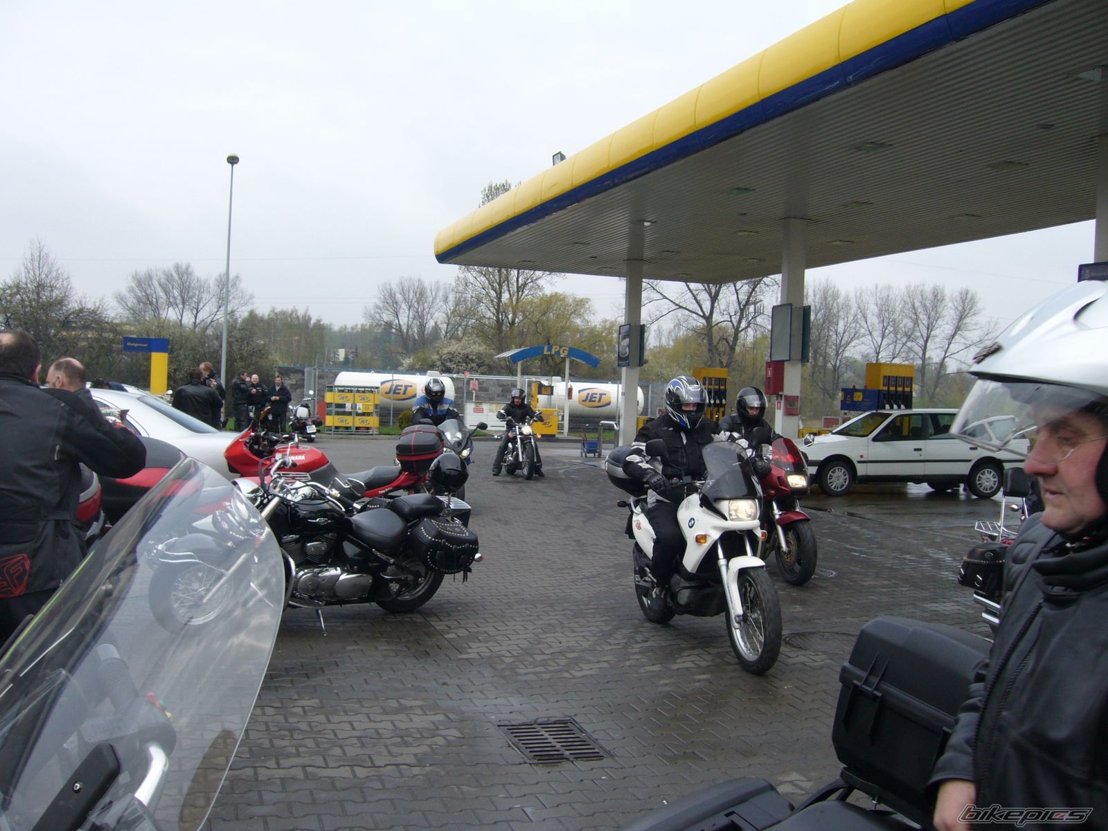 Photo 1498798