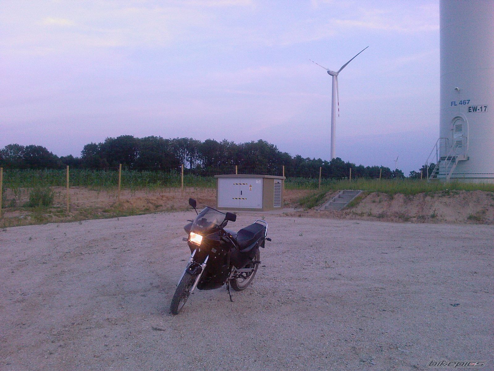 Photo 1498889