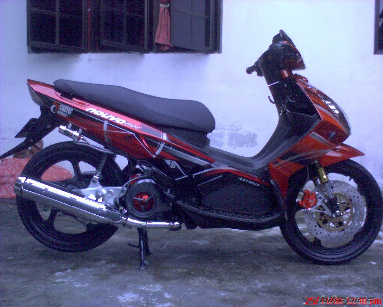 Photo 1498920