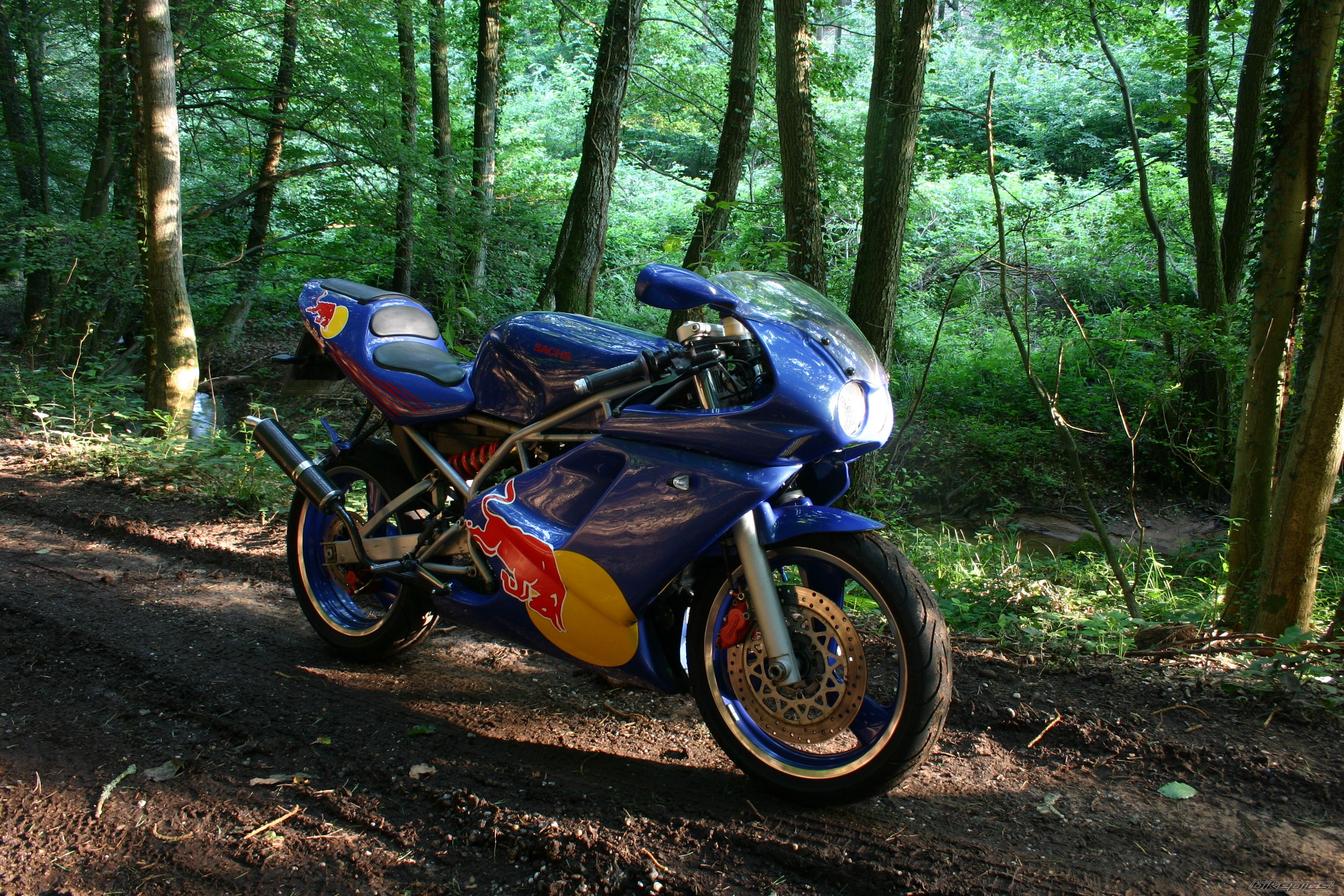 Bike Photo 1498963