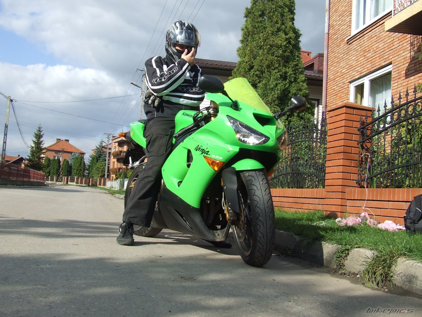 Photo 1499598