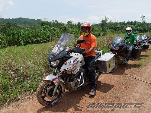 Photo 1499608