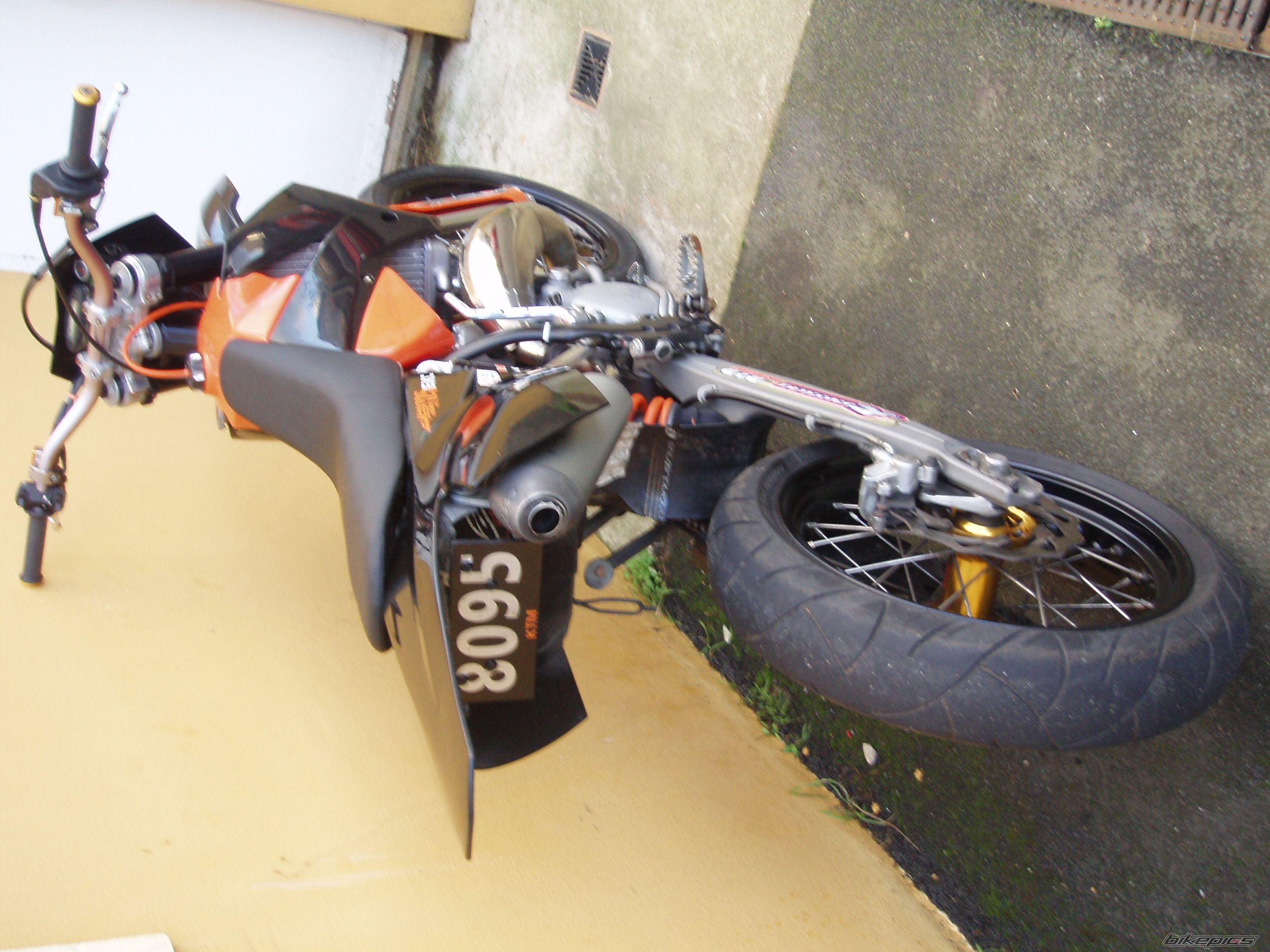 Photo 1499688