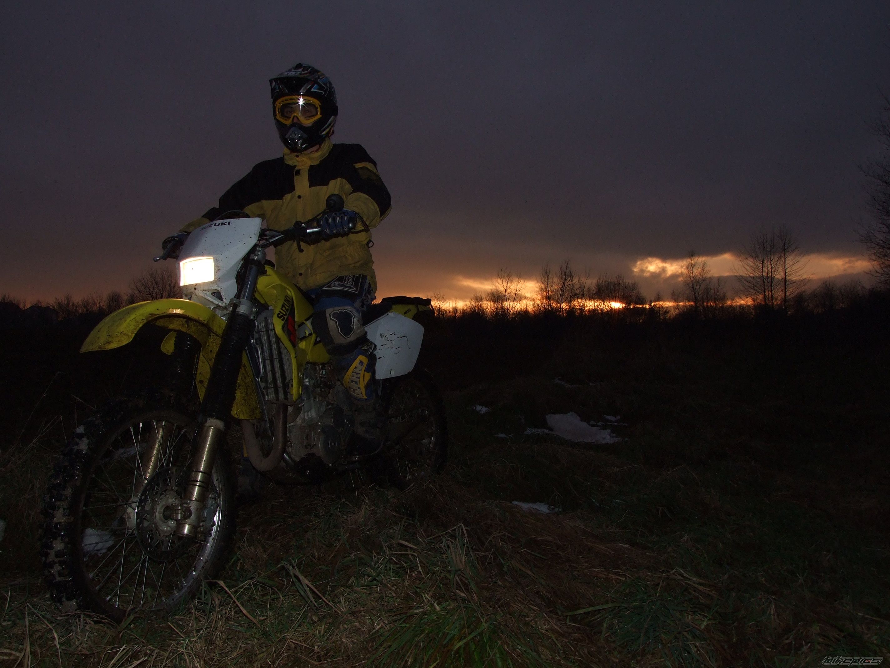 Photo 1499695