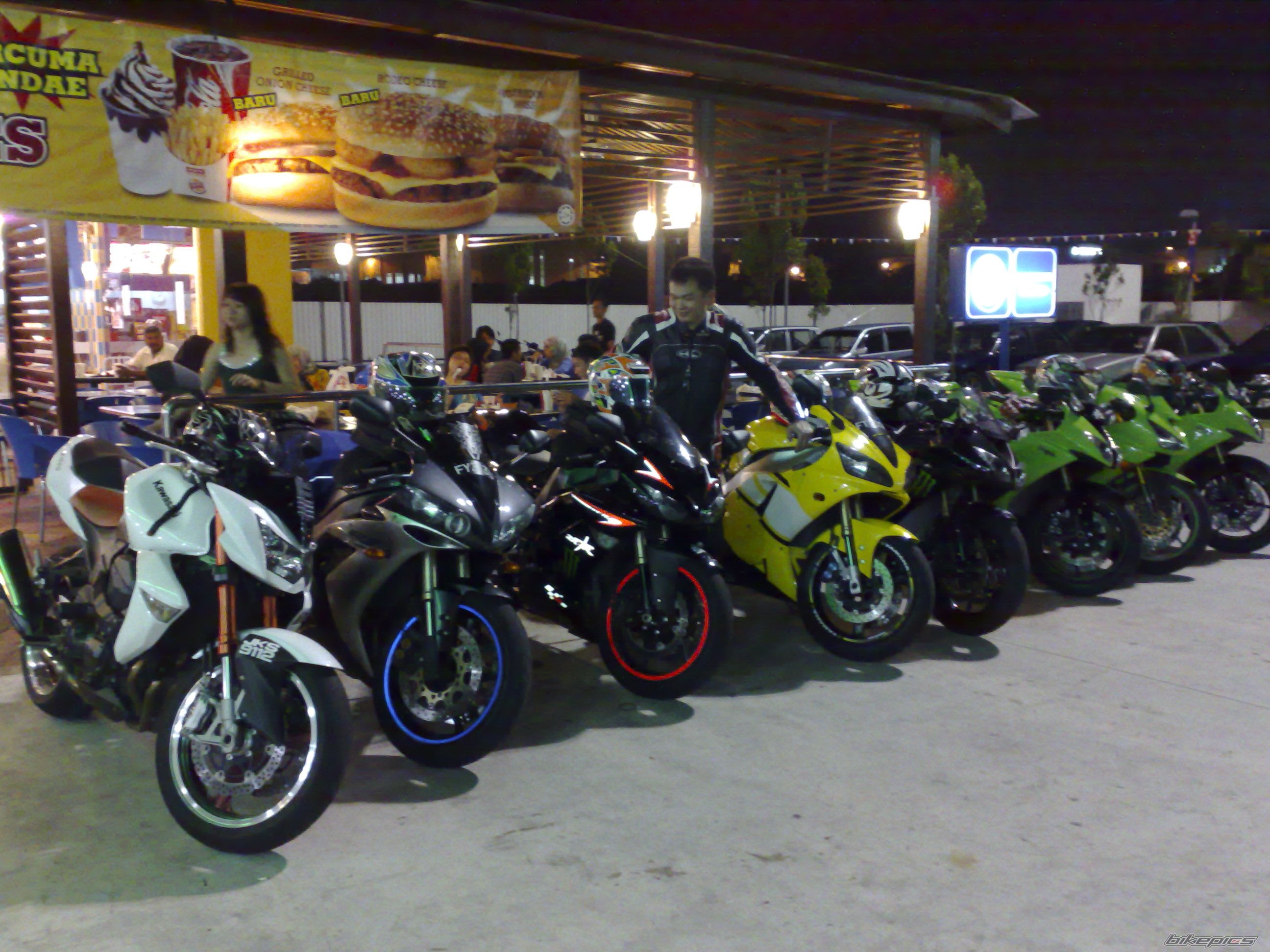 Photo 1499767