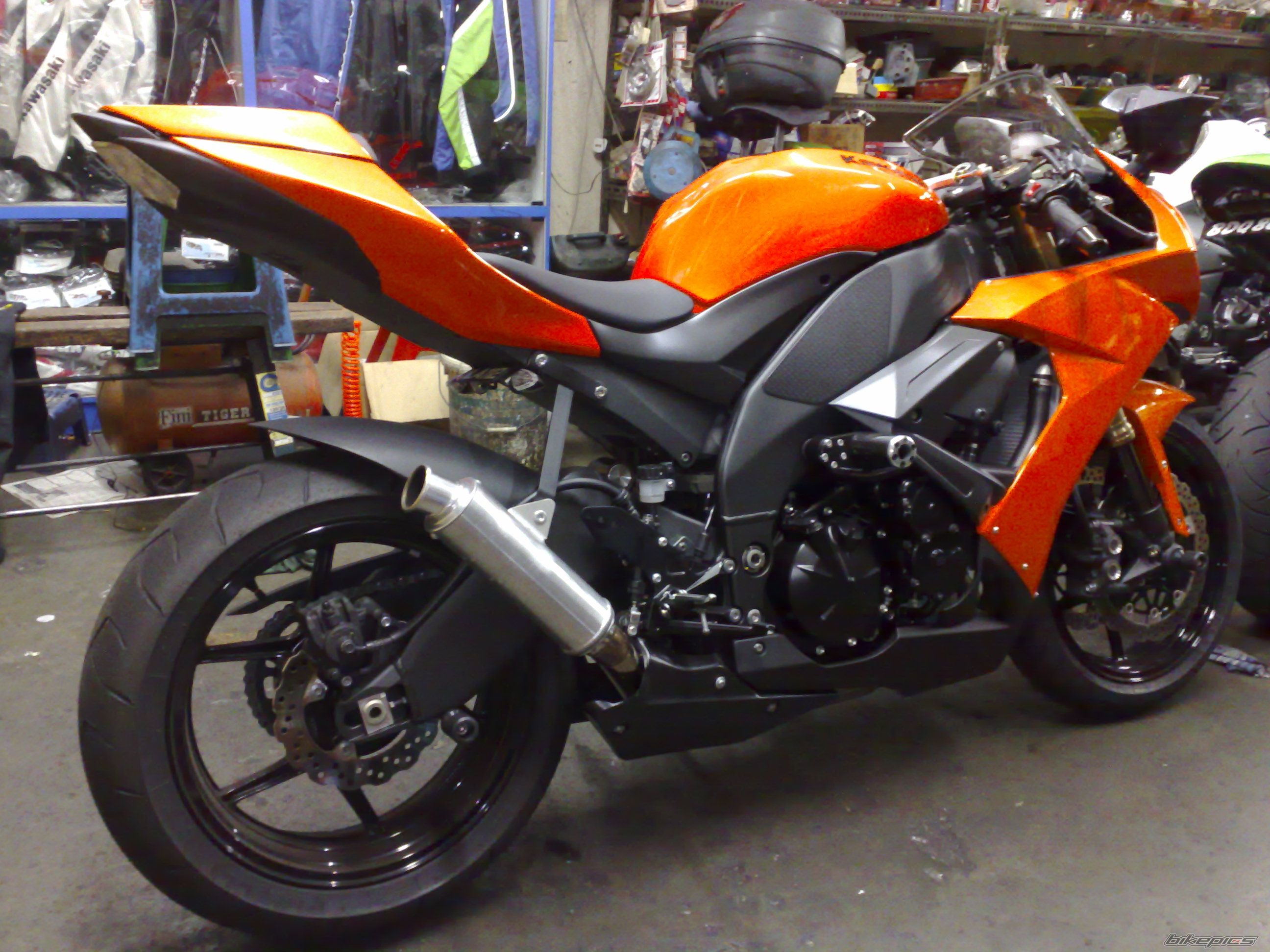 Photo 1499844