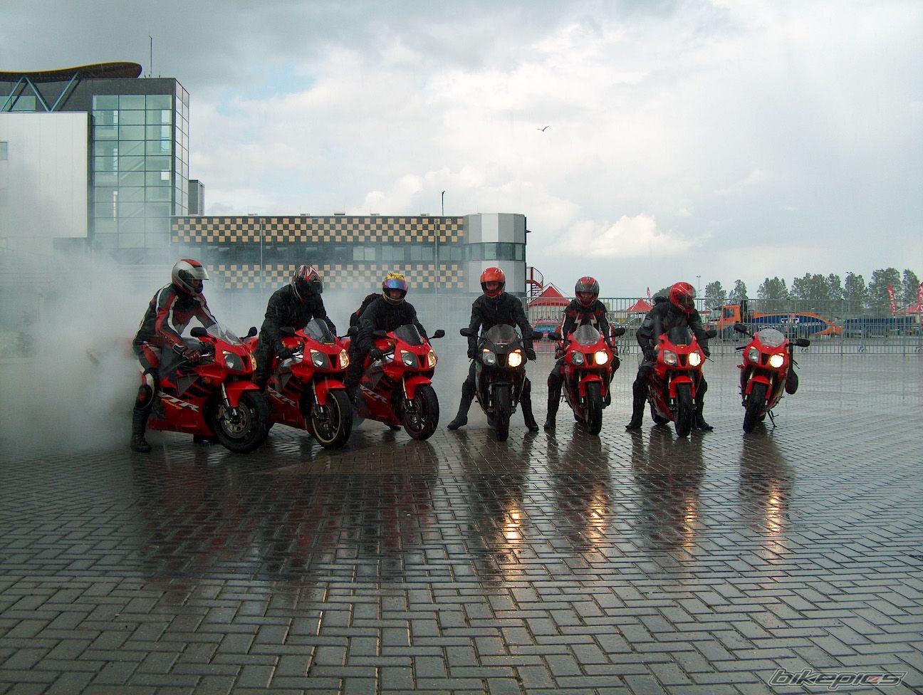Bike Photo 1499924