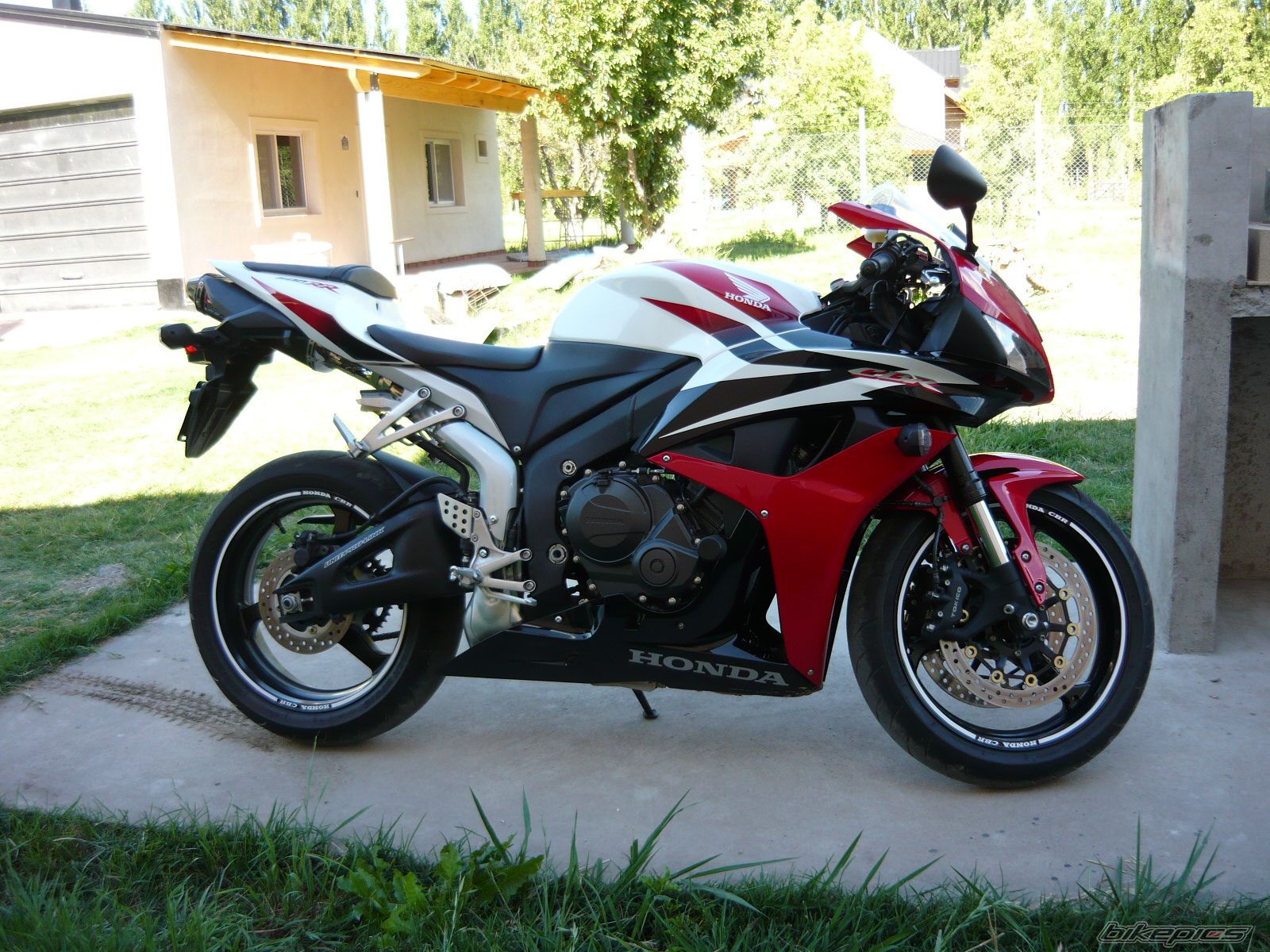 Photo 1501534