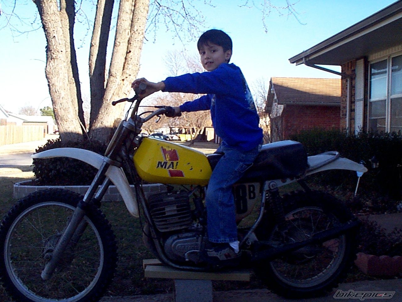 Photo 1502558