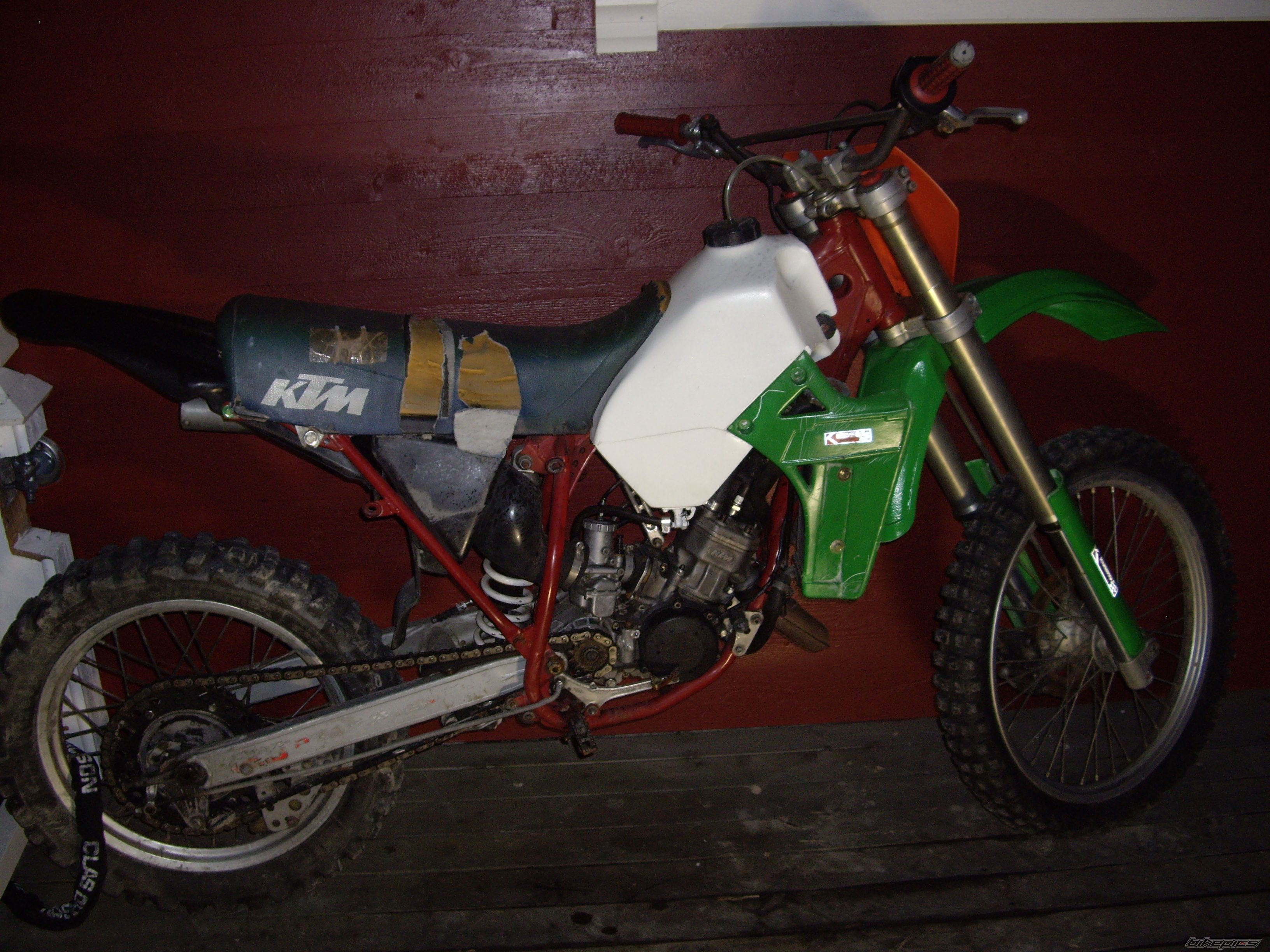 Photo 1502578