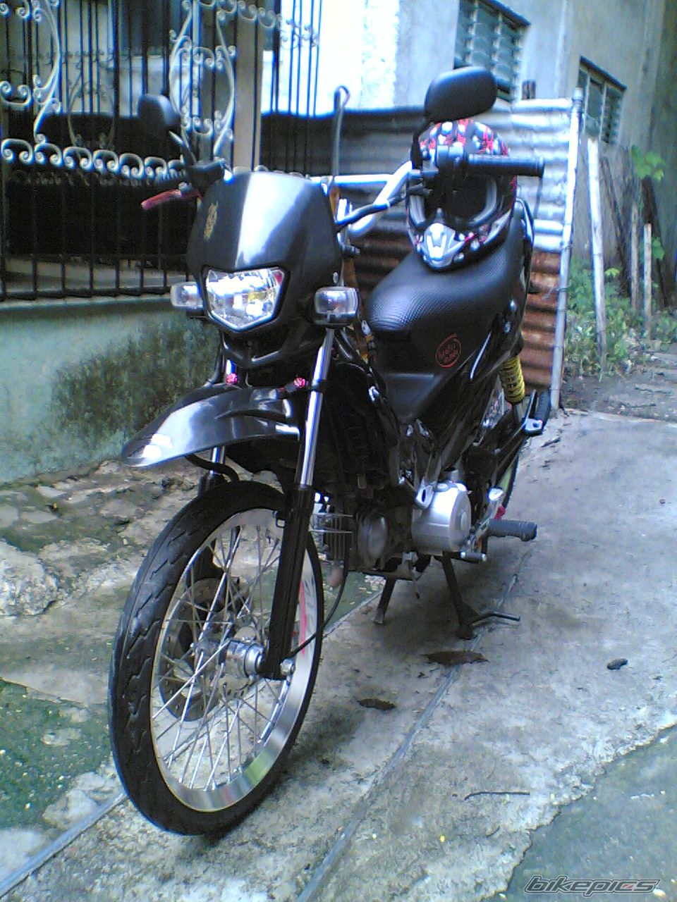 Photo 1502784