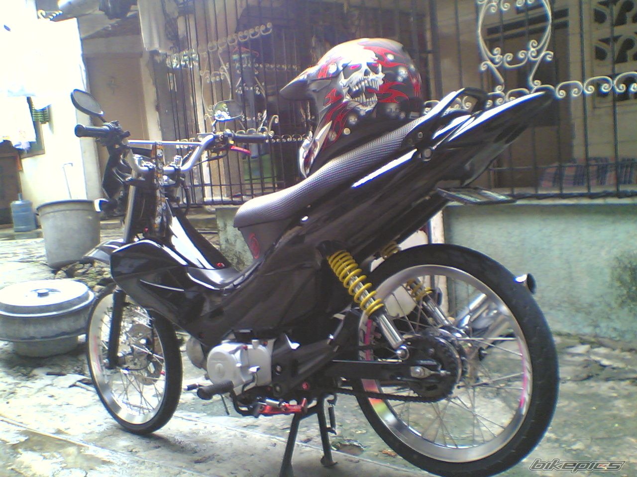 Photo 1502786