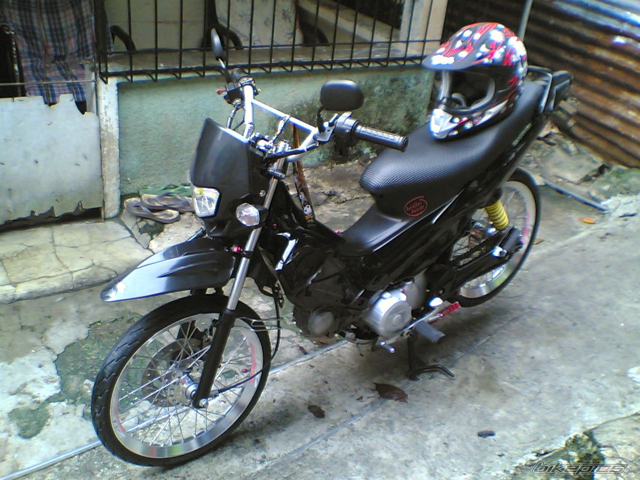 Photo 1502793