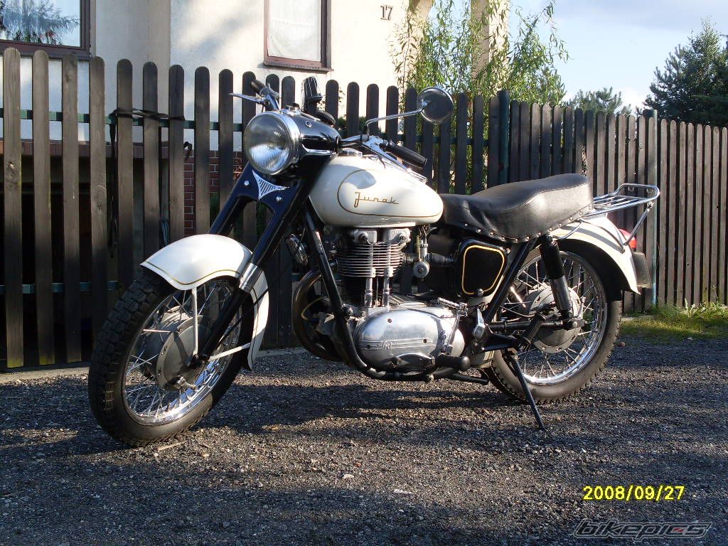 Photo 1502973