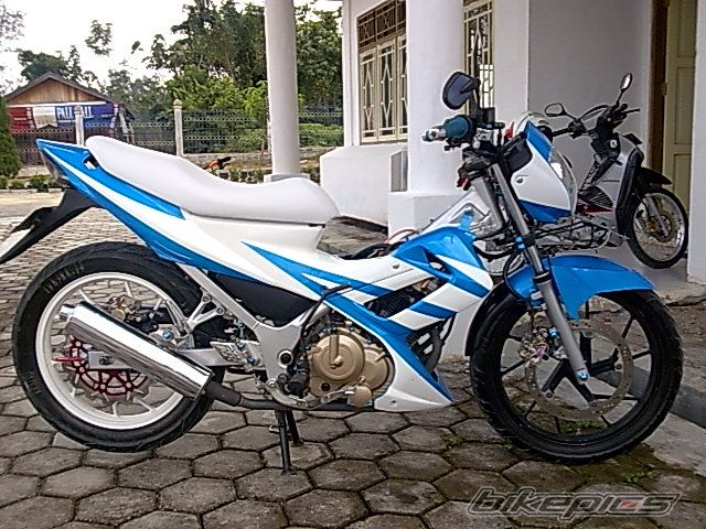 Photo 1503215