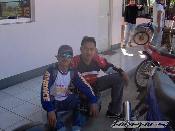 Photo 1503252