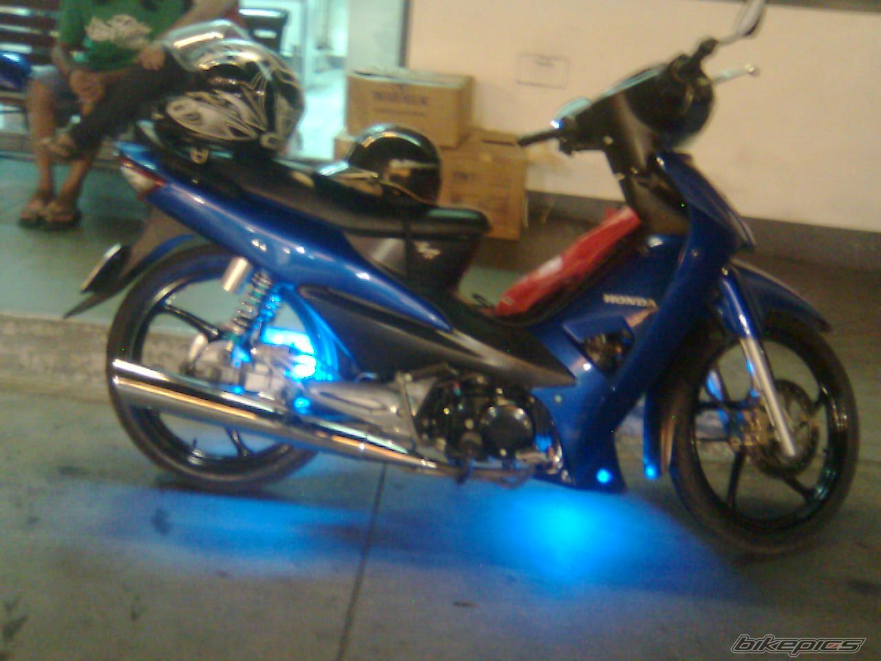 Photo 1503410