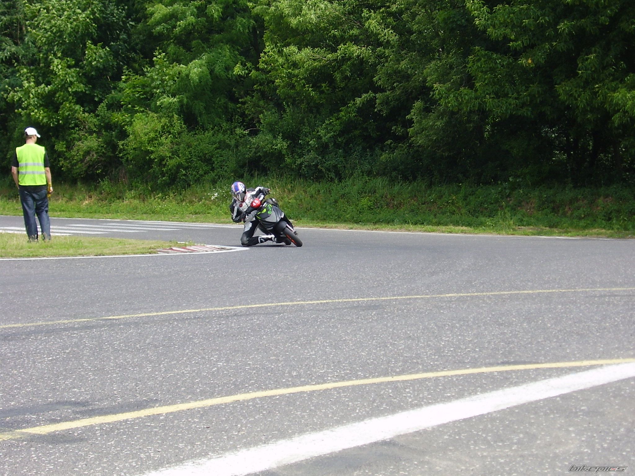 Photo 1503547