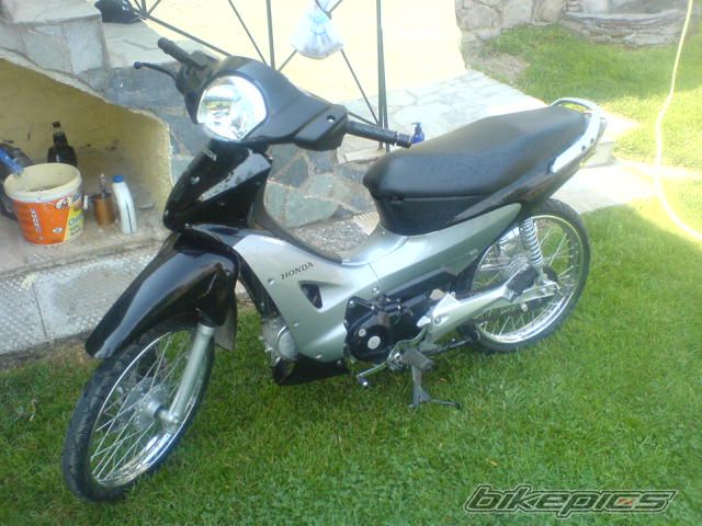 Photo 1503578