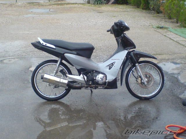 Photo 1503584