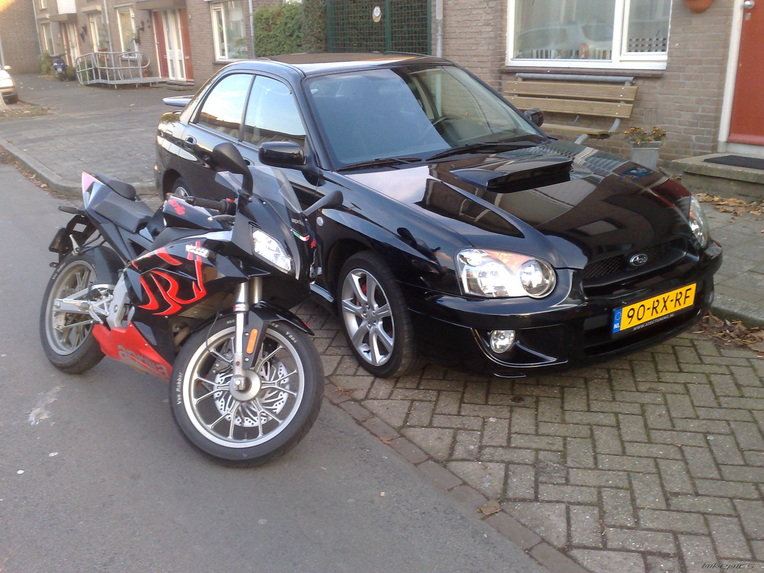Photo 1503627