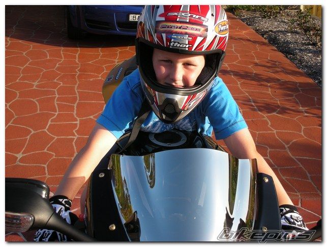 Photo 1503696