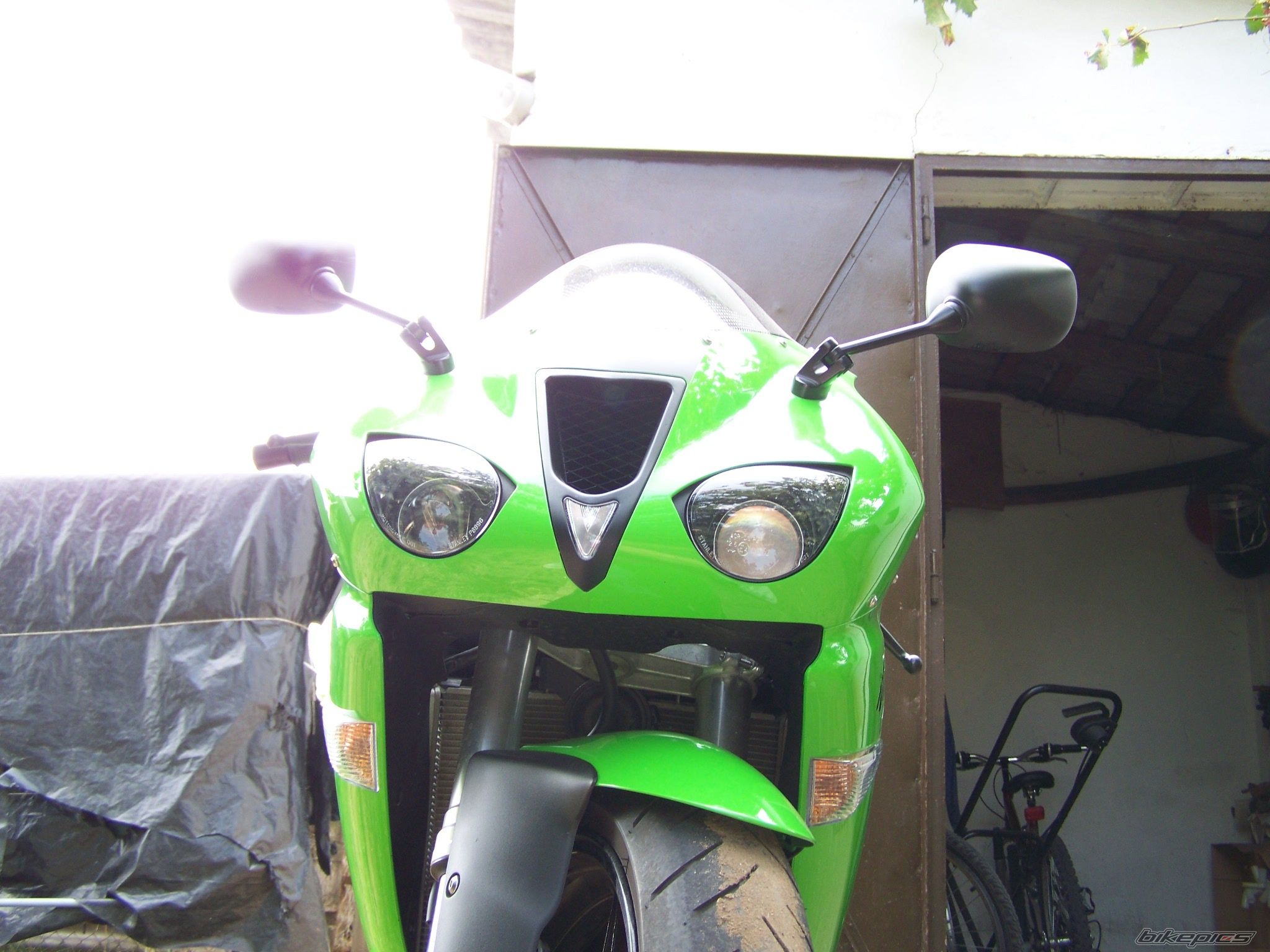 Photo 1503758